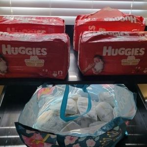 Huggies Little Snugglers Newborn Diapers (153 Total)**$39.33 retail**